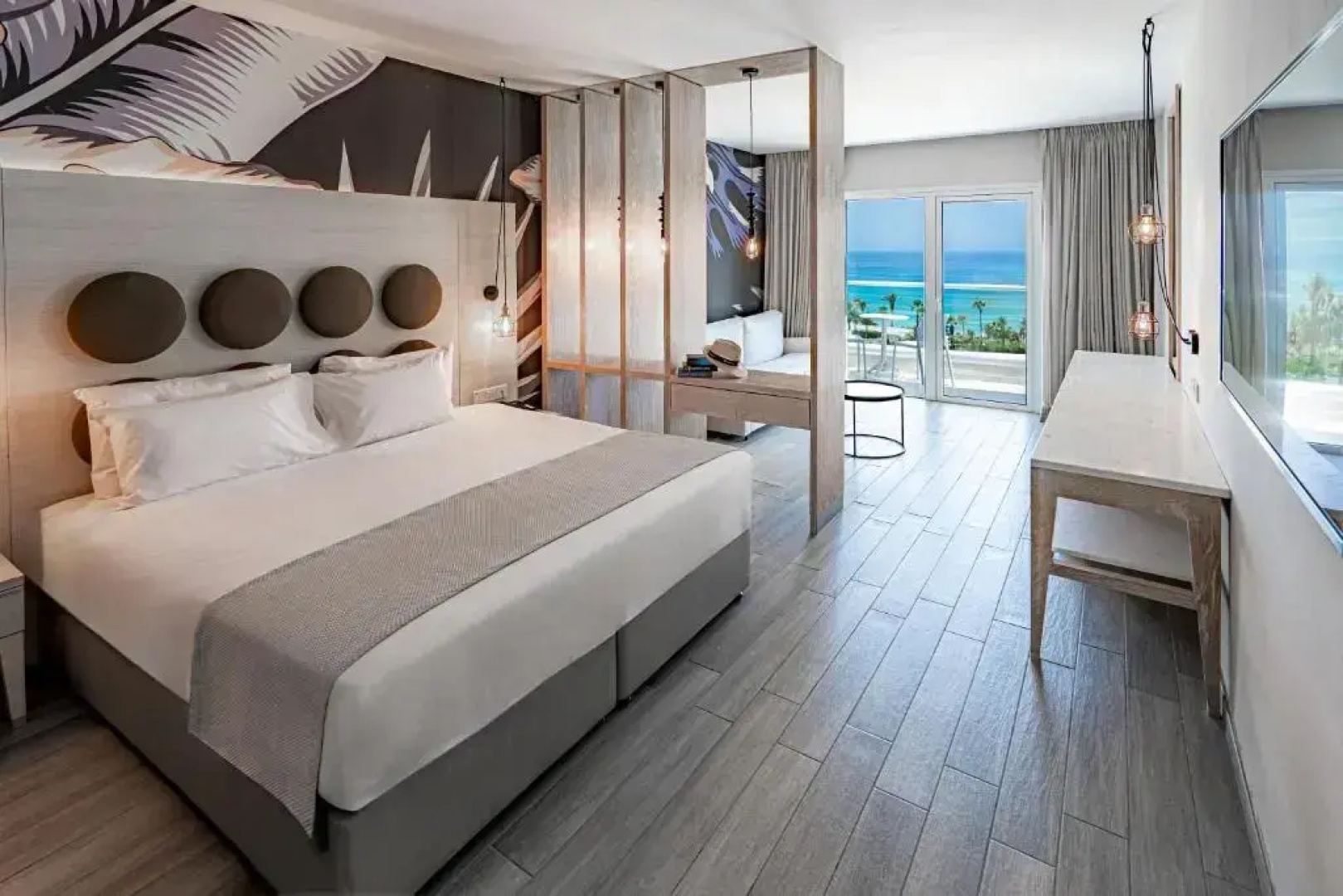 Vangelis Hotel & Suites