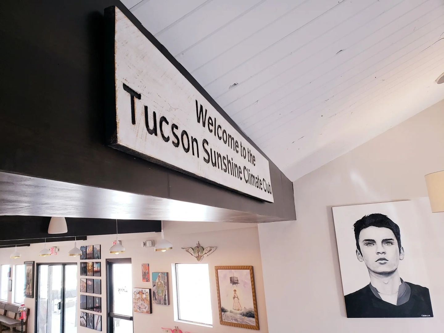 Hotel McCoy - Art, Coffee, Beer, Wine