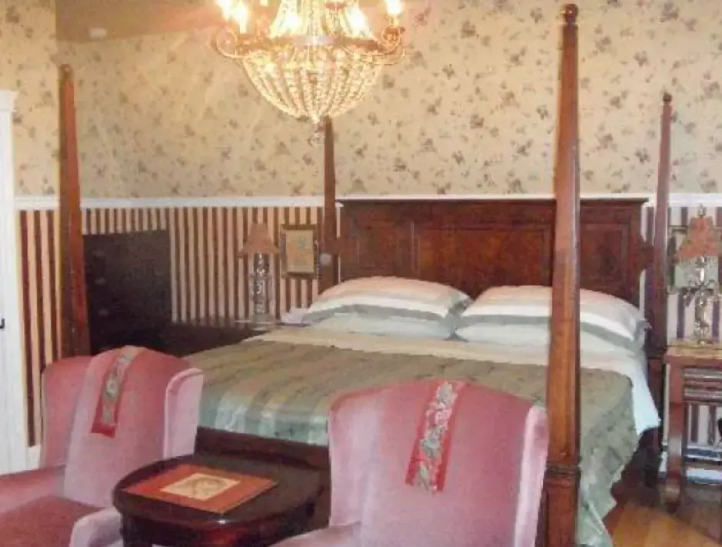 Cranbrook Premiere Residence B&B