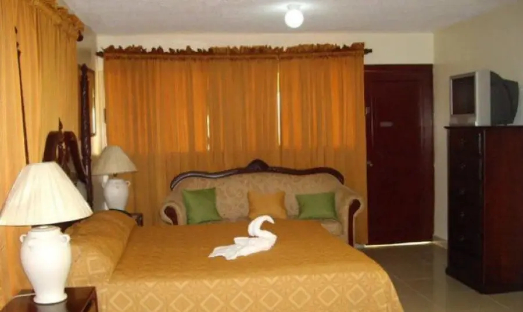 Coopmarena Beach Resort