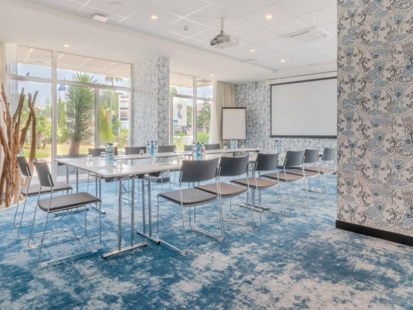 Holiday Inn Nice-Port St Laurent by IHG