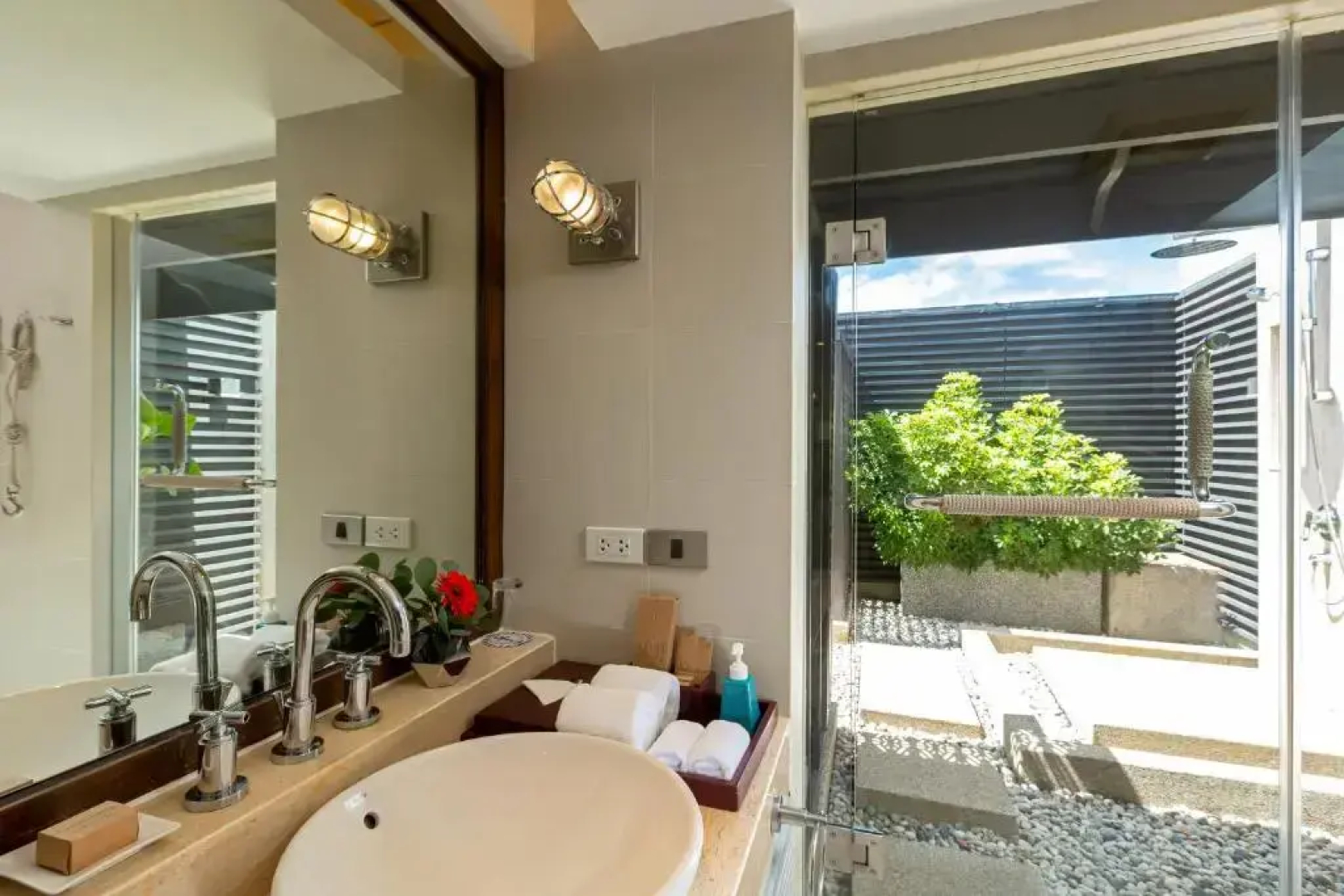 Отель The Boathouse Phuket