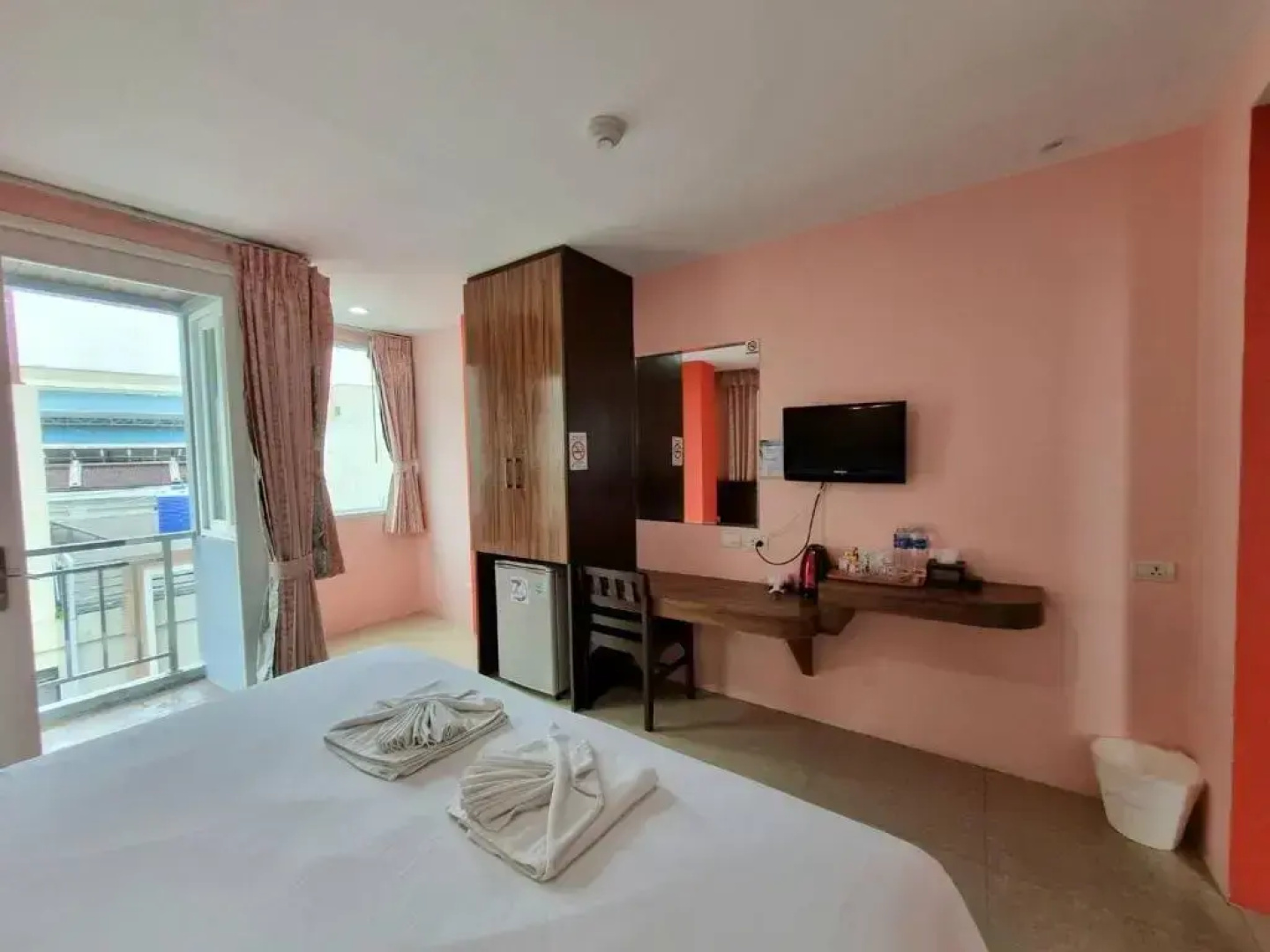 77 Patong Hotel & Spa