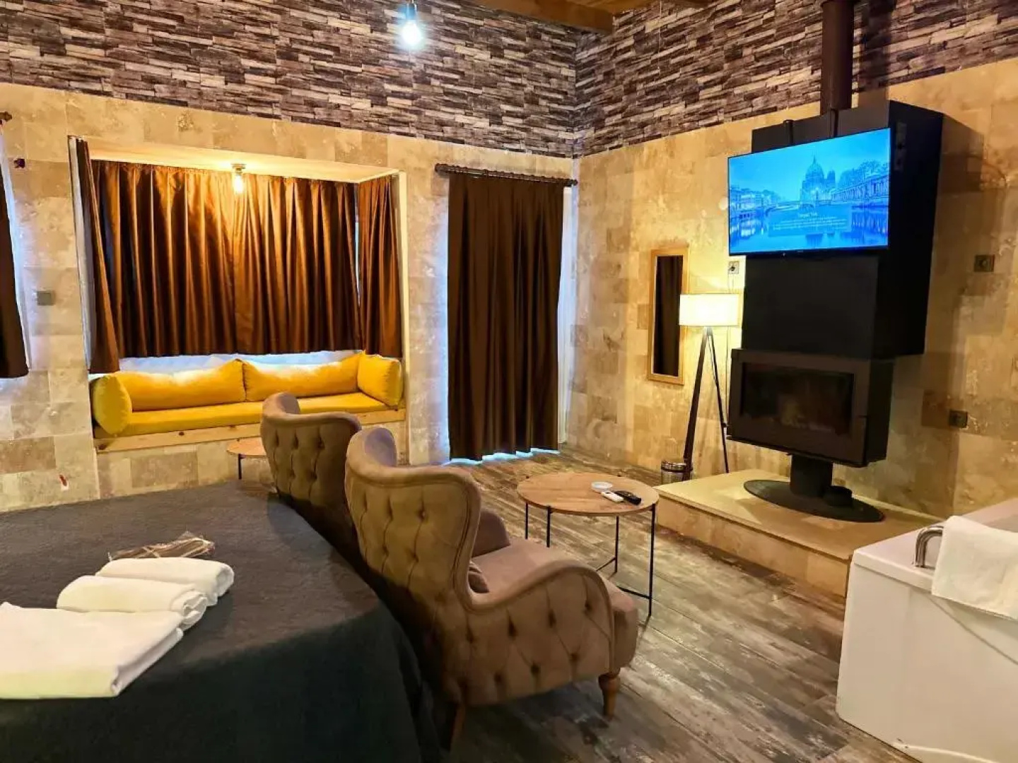 216 North Hotel & Wellness-Spa