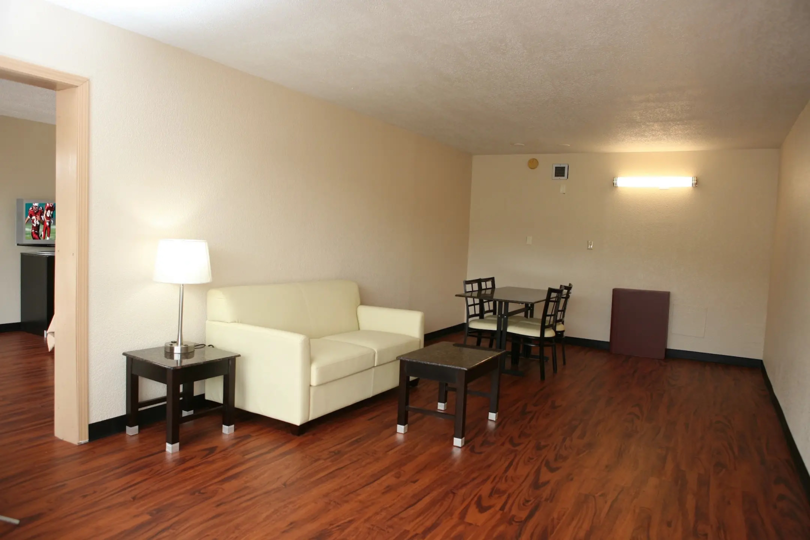 Red Roof Inn & Suites Cave City
