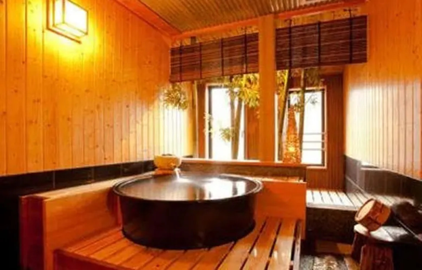 Kinosaki Onsen Hot Springs Kiraku