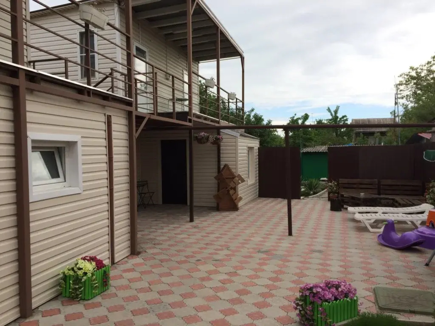 Inn Elena