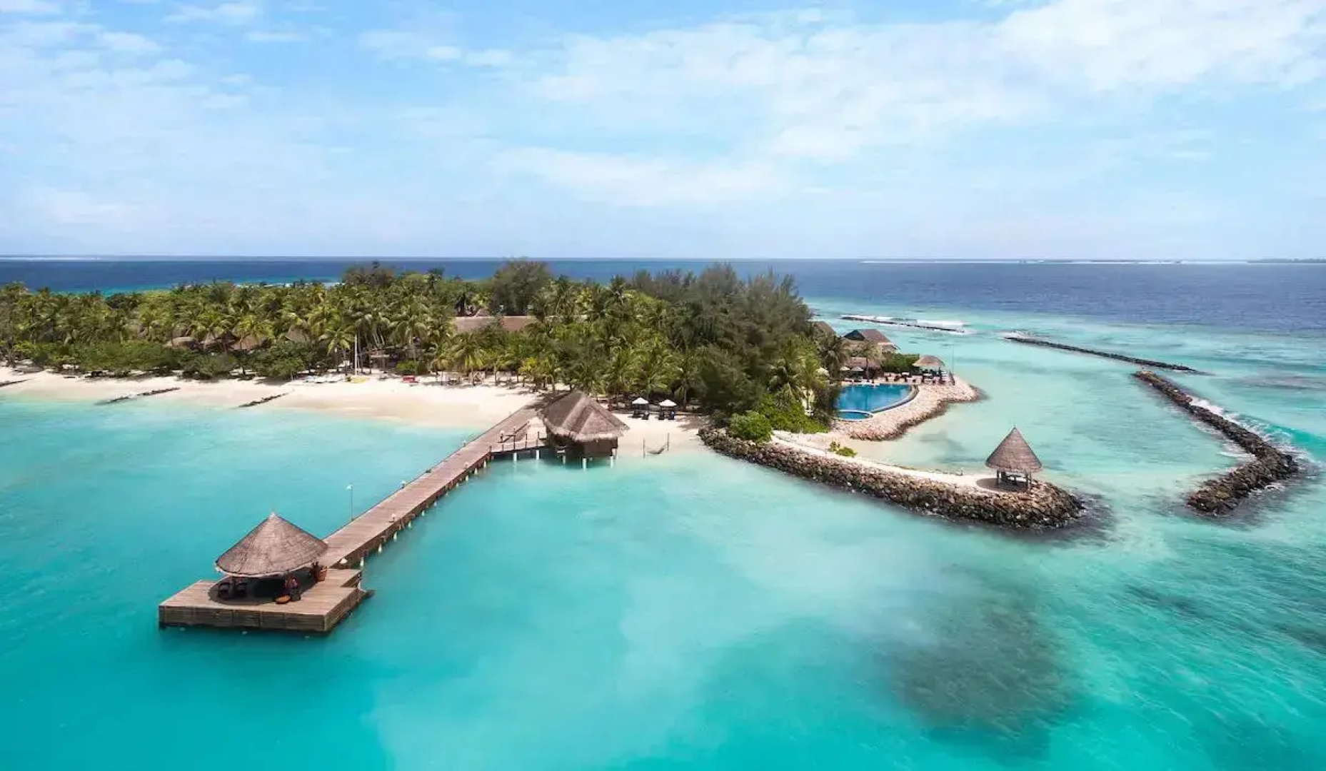Спа-курорт Taj Coral Reef