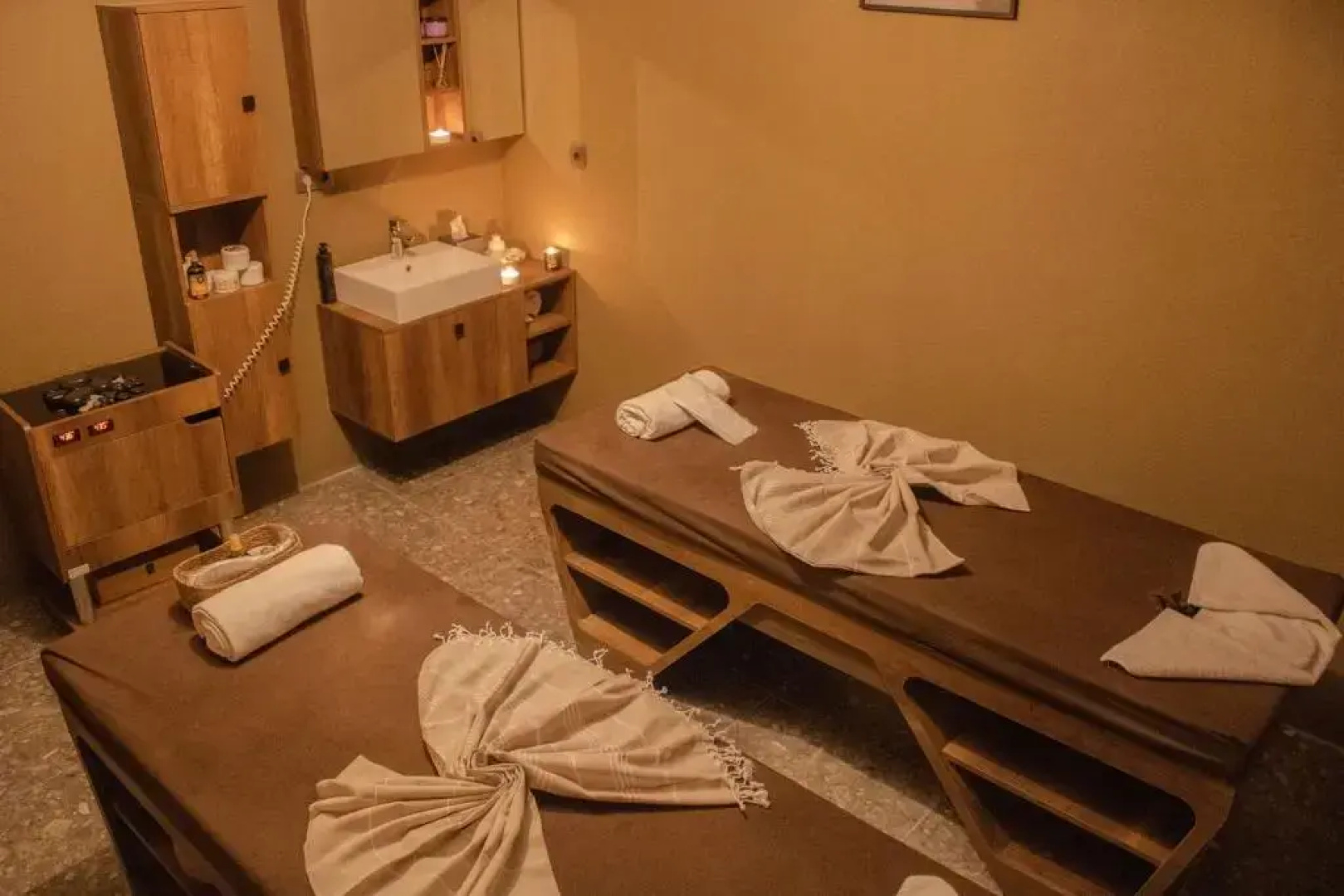 216 North Hotel & Wellness-Spa