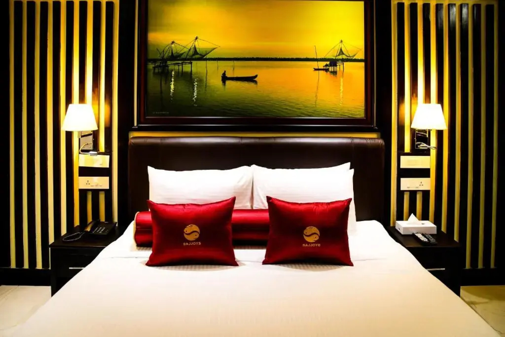 Sajjoys Hotel