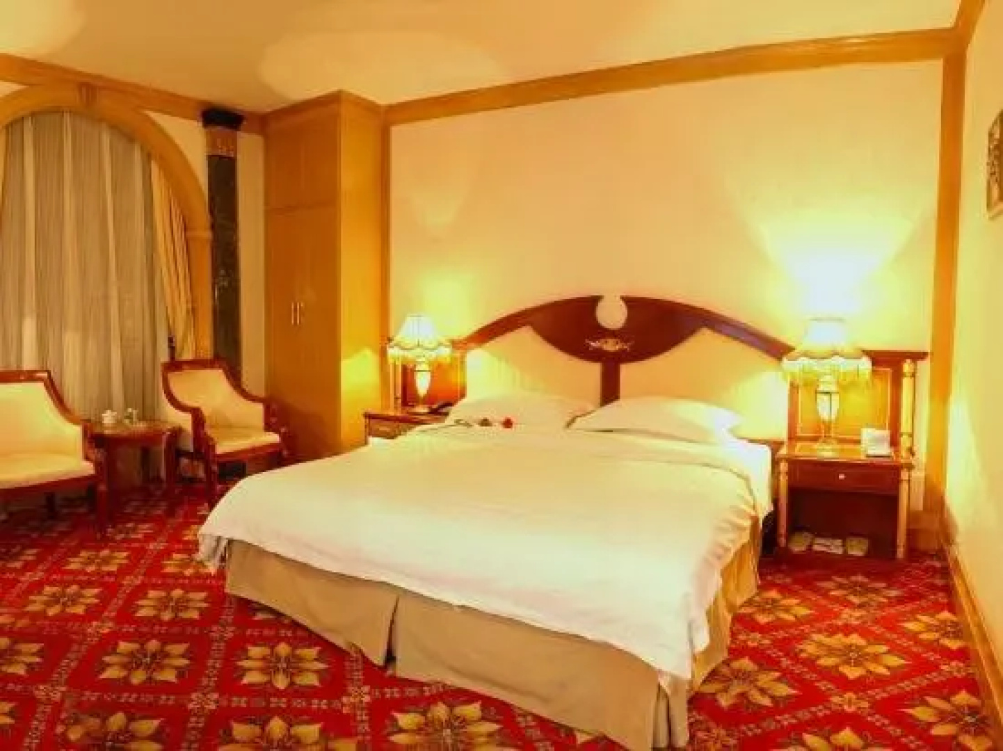 Jinhui Business Hotel