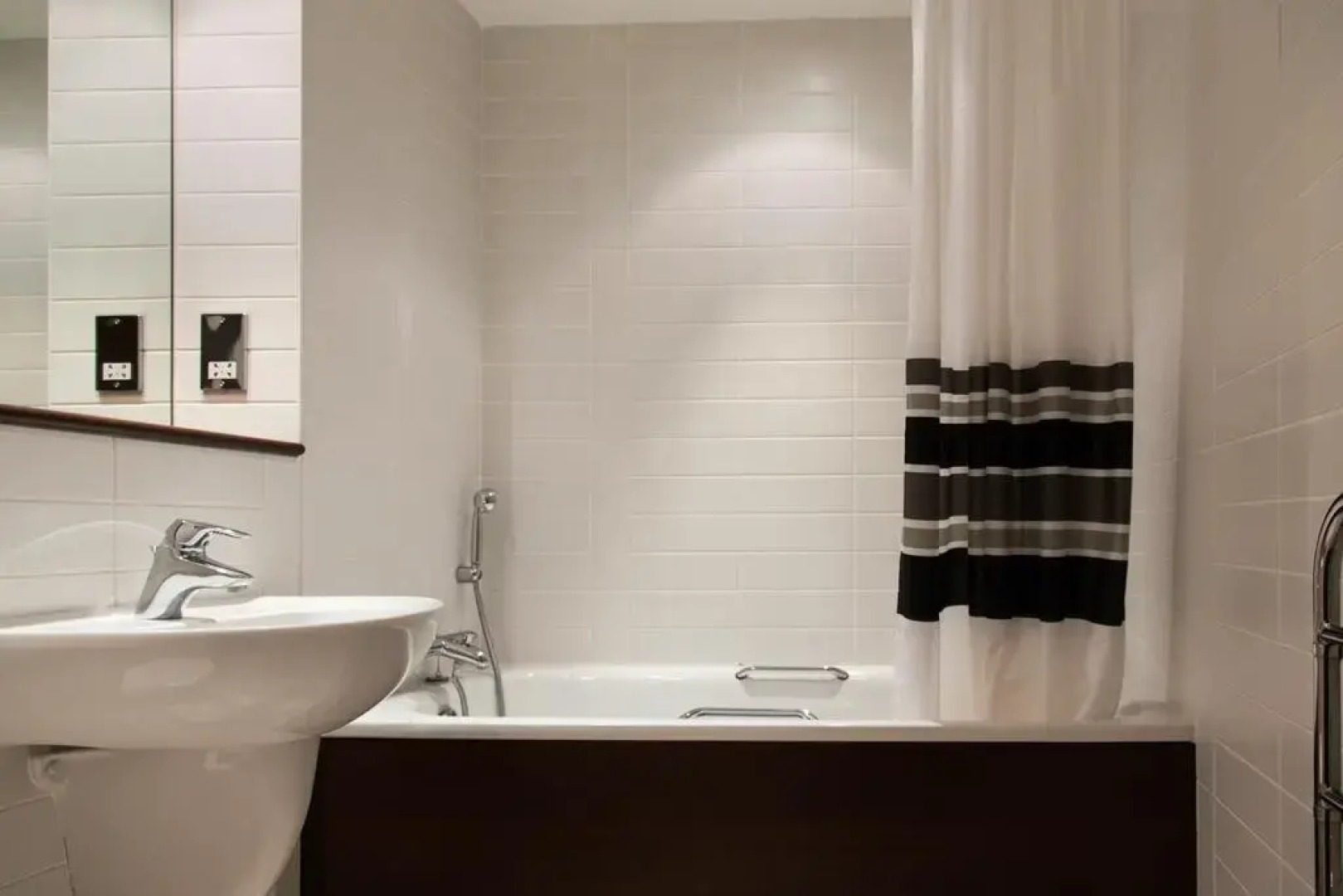 Alexander Apartments Newcastle City