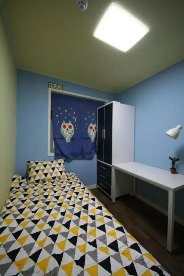 24 Guesthouse Sinchon