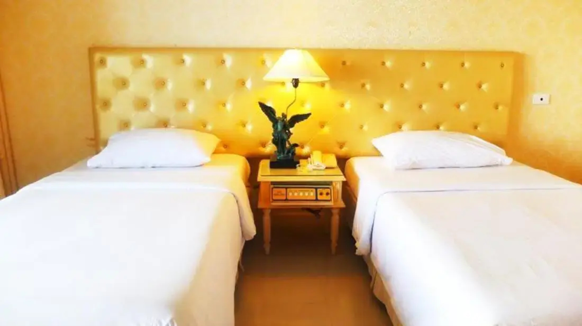 Adriatic Palace Hotel Pattaya