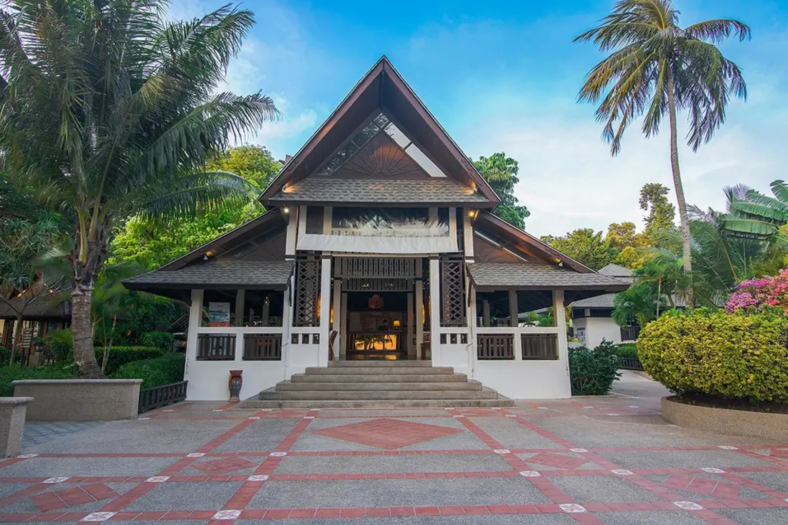 Phi Phi Holiday Resort – SHA Extra Plus