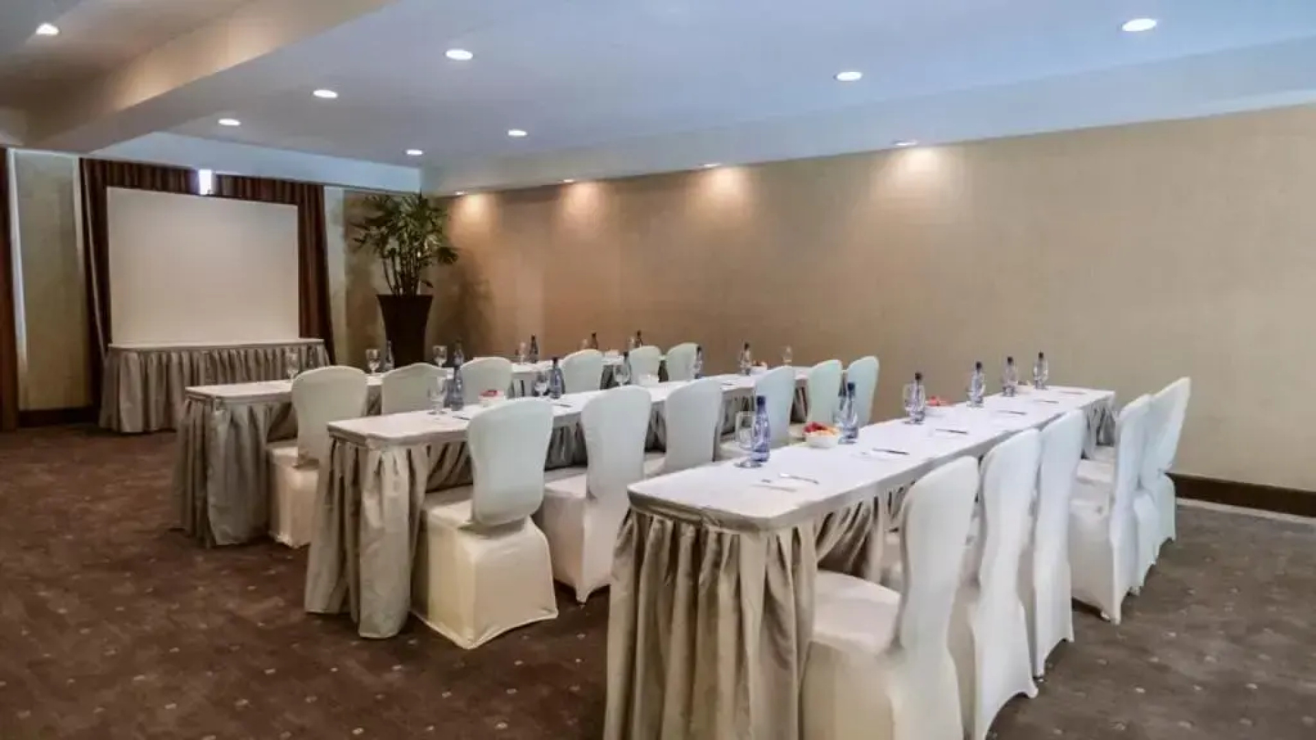 Cupertino Hotel