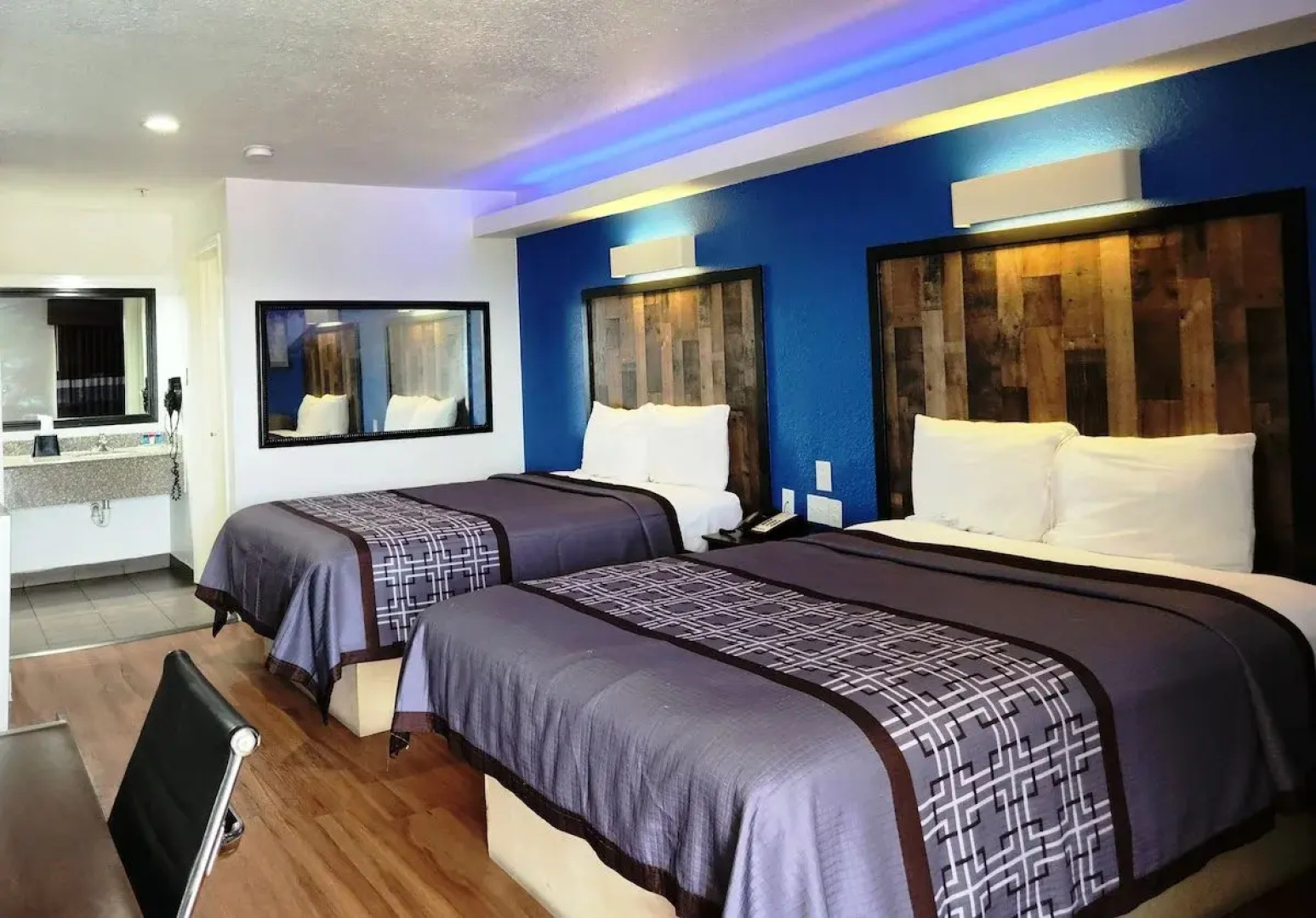 Express Inn Tomball