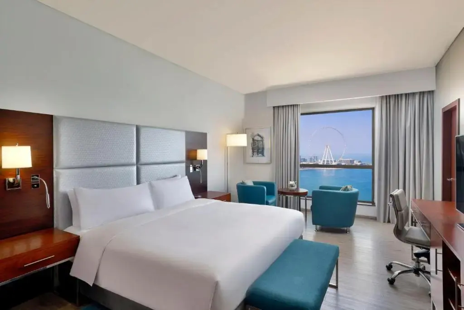 Hilton Dubai The Walk