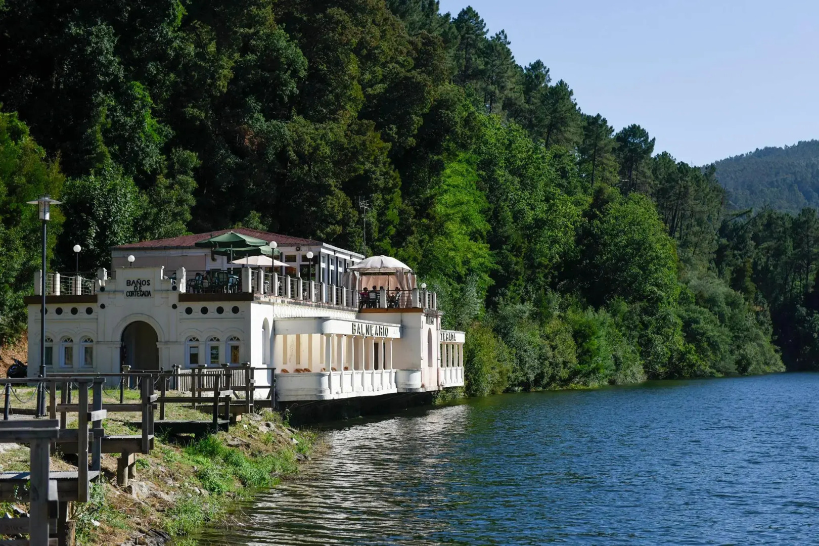 Balneario De Cortegada
