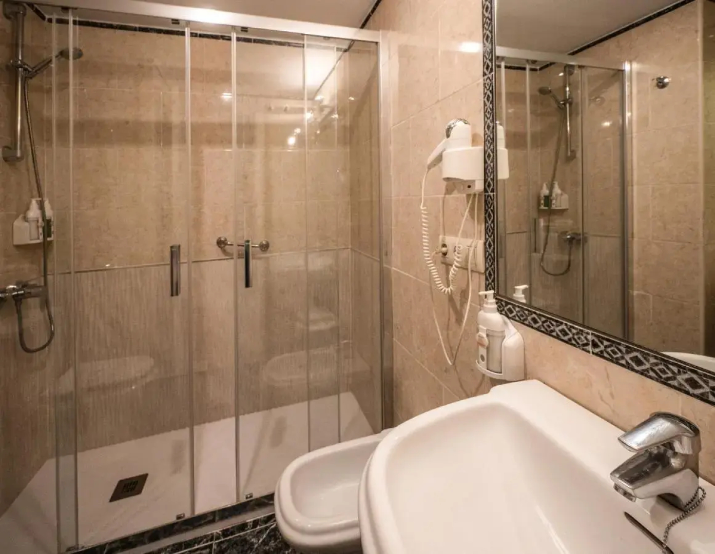 Colectia Hotel Santa Lucia