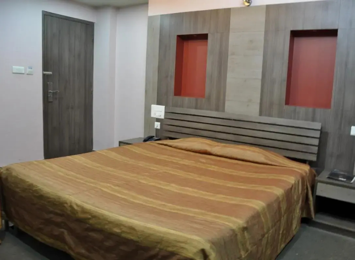 Hotel Monsoon