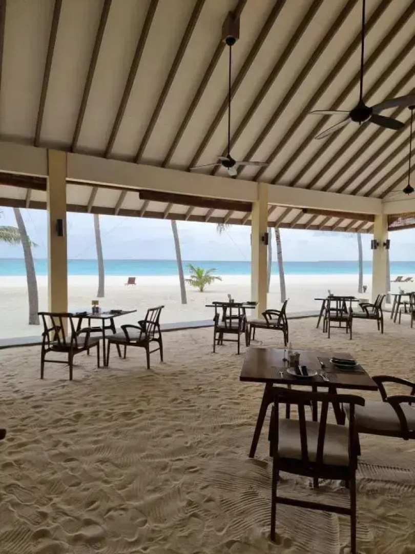 Paradise Hondaafushi Island Resort & Spa