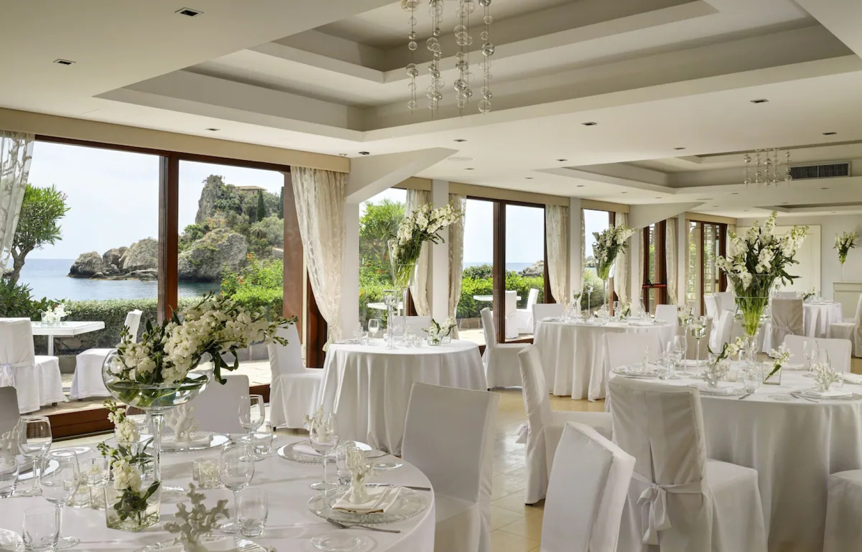 Курортный отель La Plage Resort