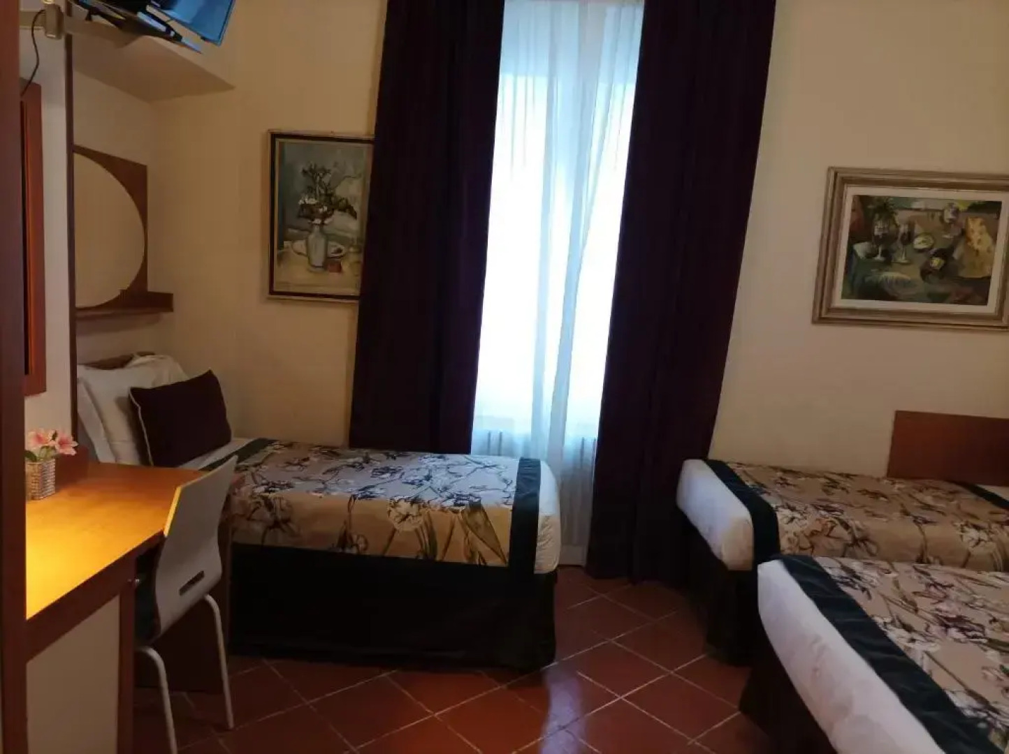 Отель Maxim Axial