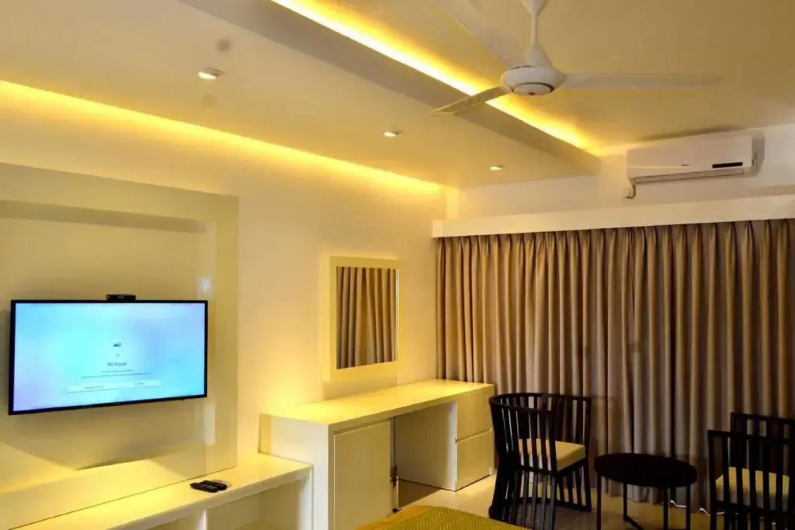 Good Wood Airport Hotel