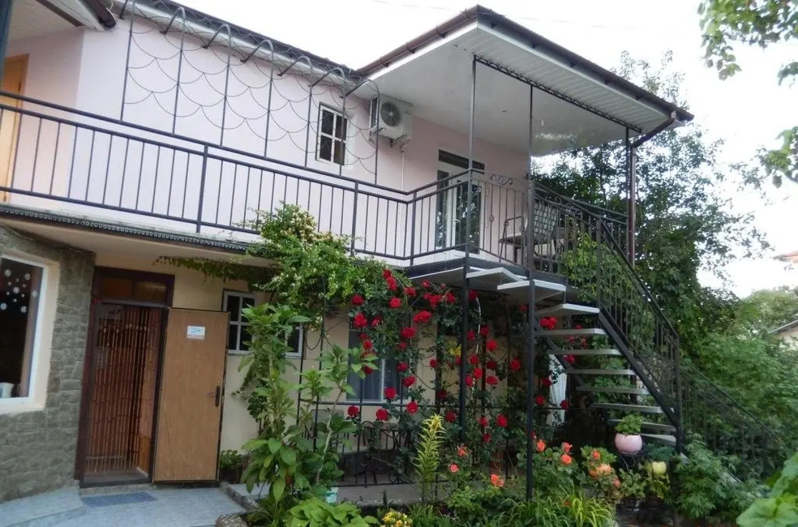 Villa Lira Guest House