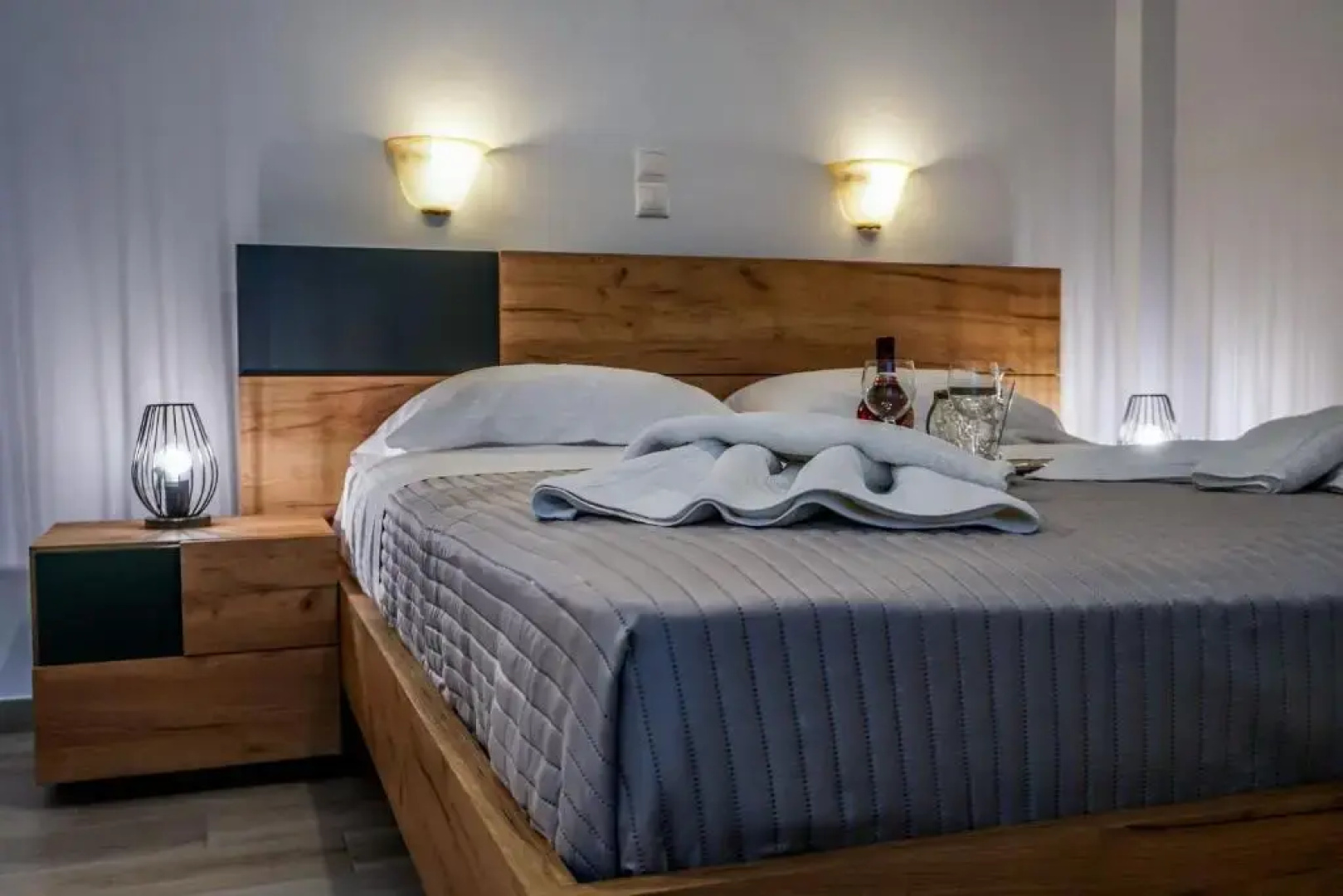 Avra Studios & Apartments