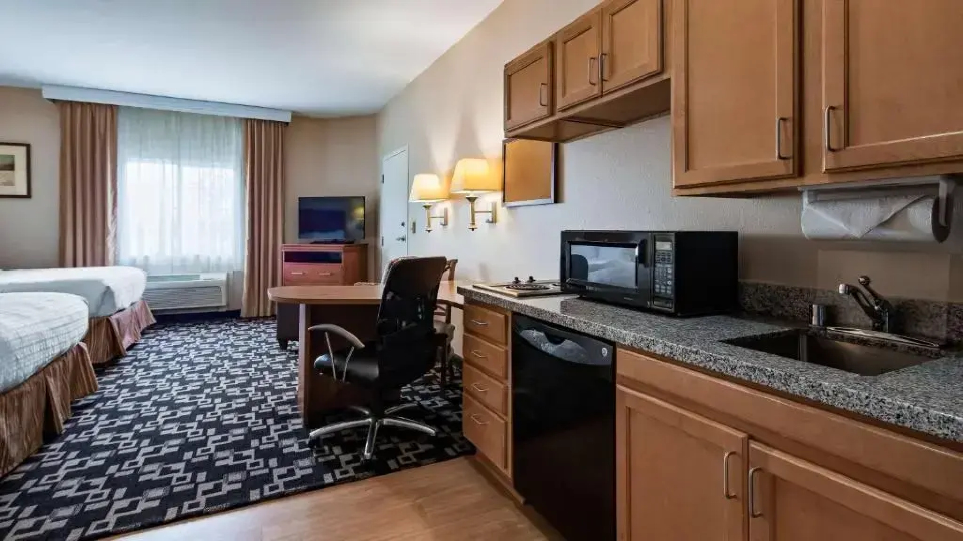 Best Western Plus Wausau/Rothschild Hotel