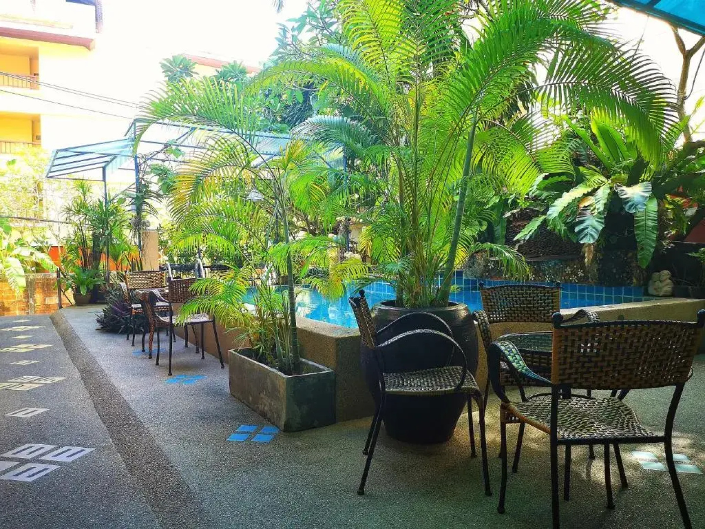 Seven Seas Hotel