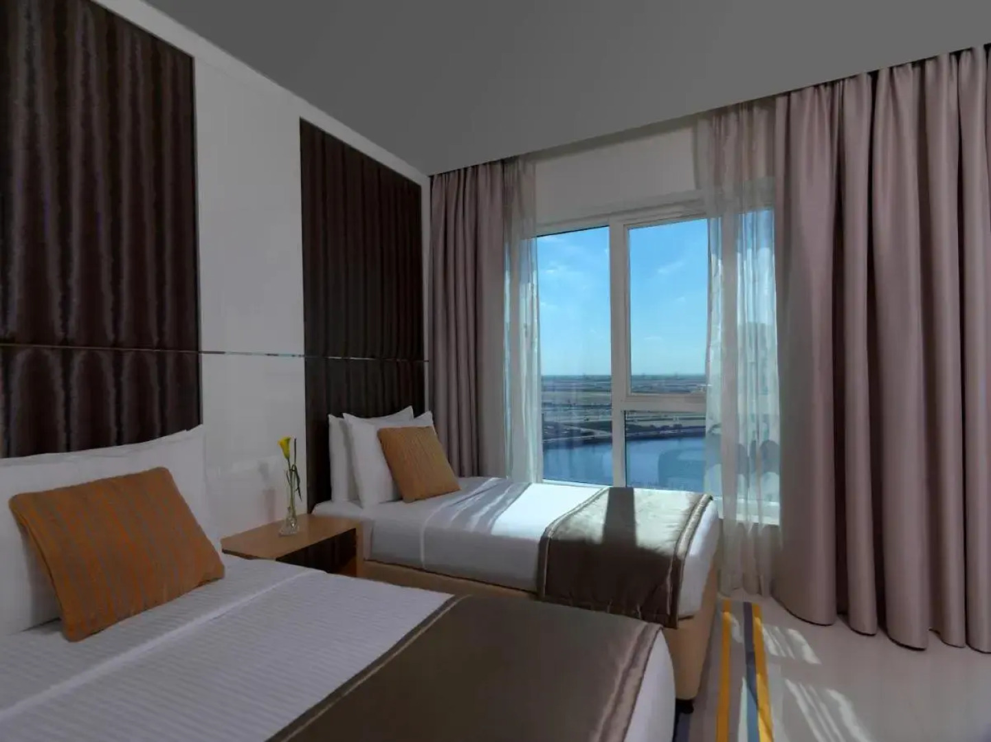 DAMAC Maison Canal Views