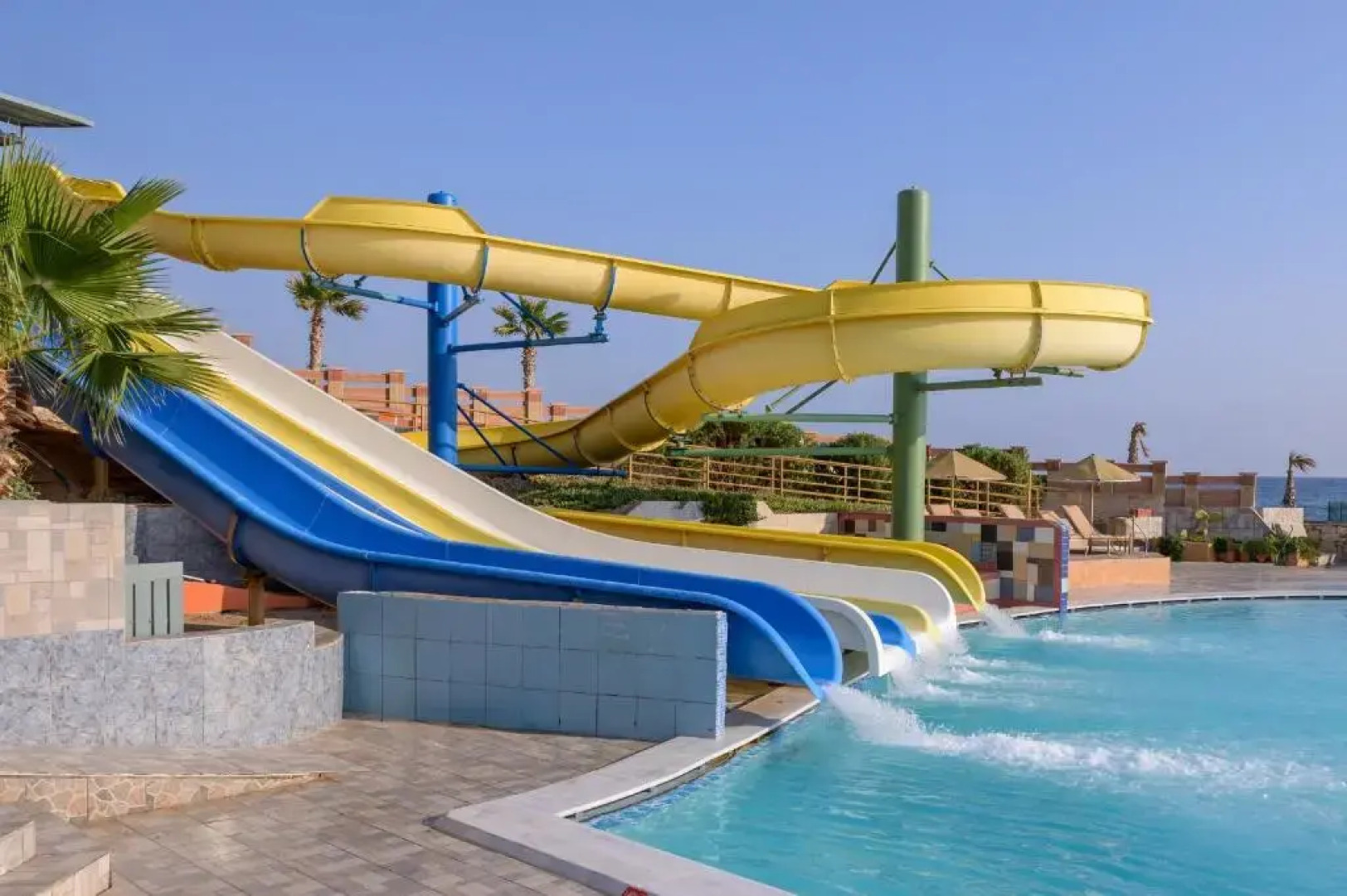 Отель Eri Beach