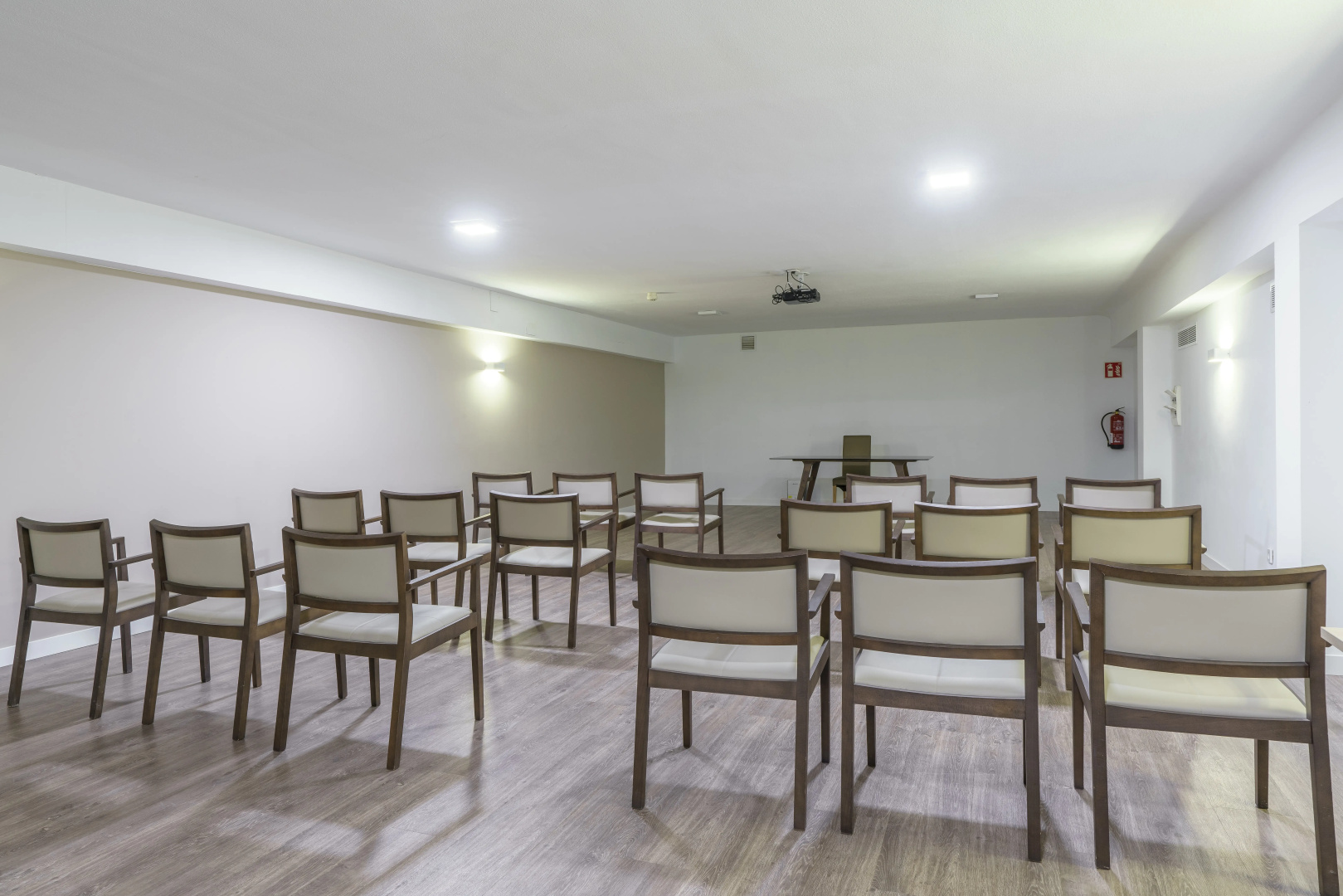 Alua Leo Hotel