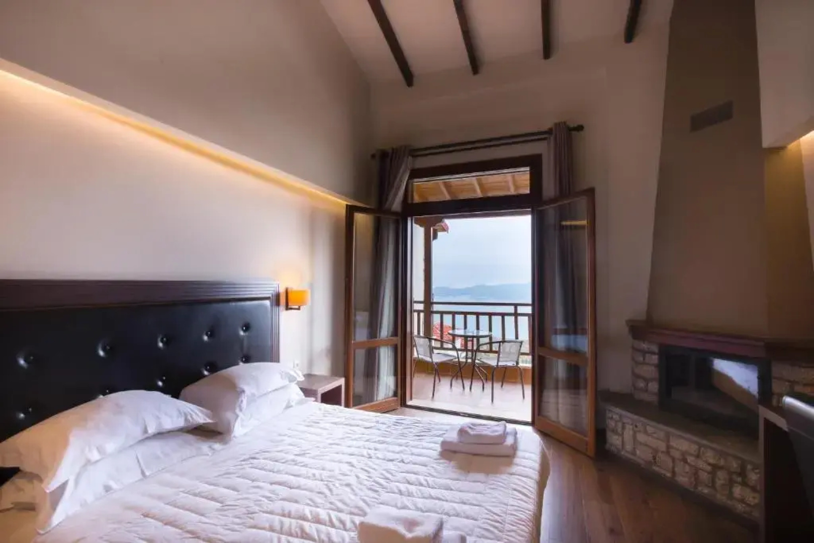 Курорт Nevros Hotel Resort & Spa