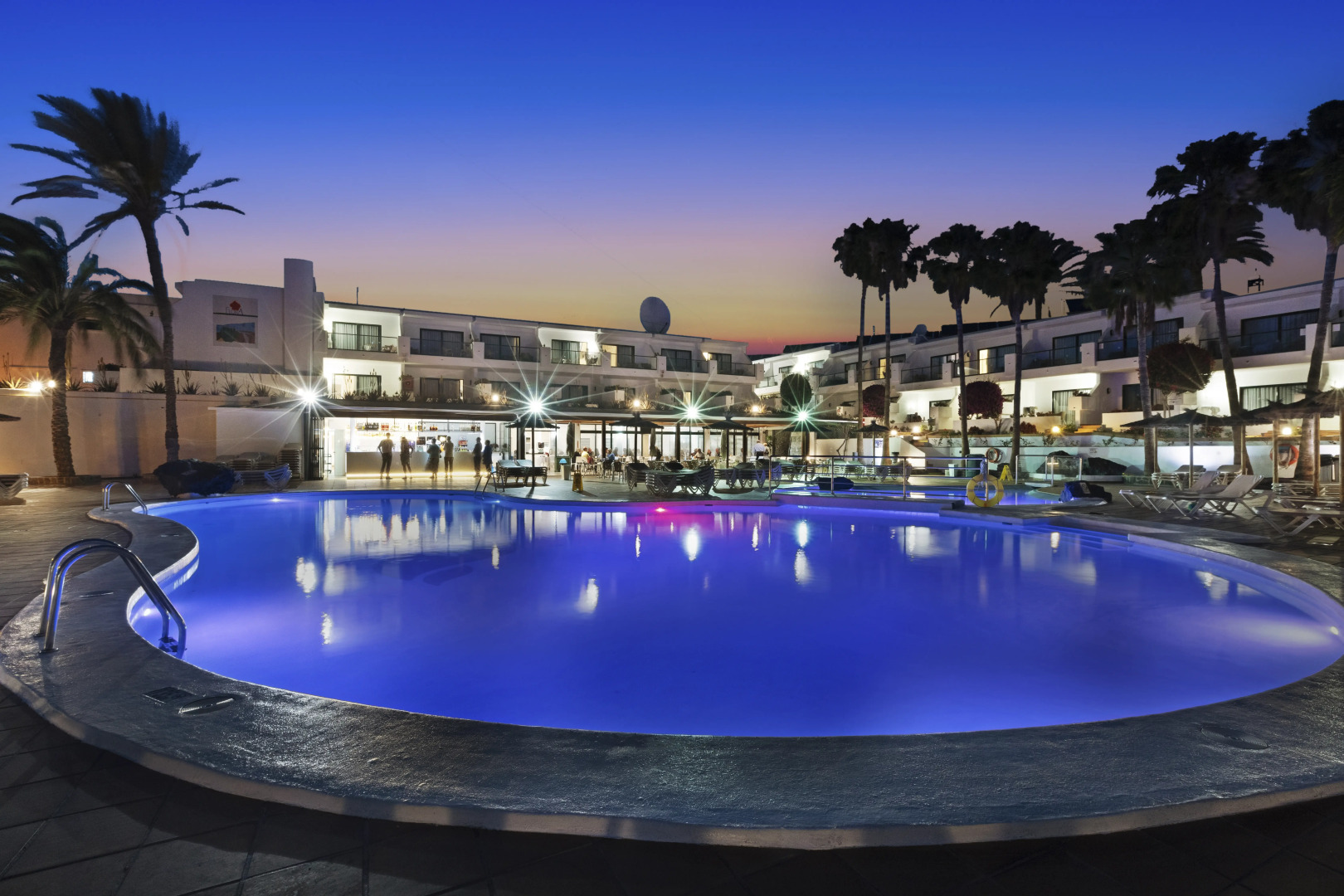 Отель THB Flora Aparthotel