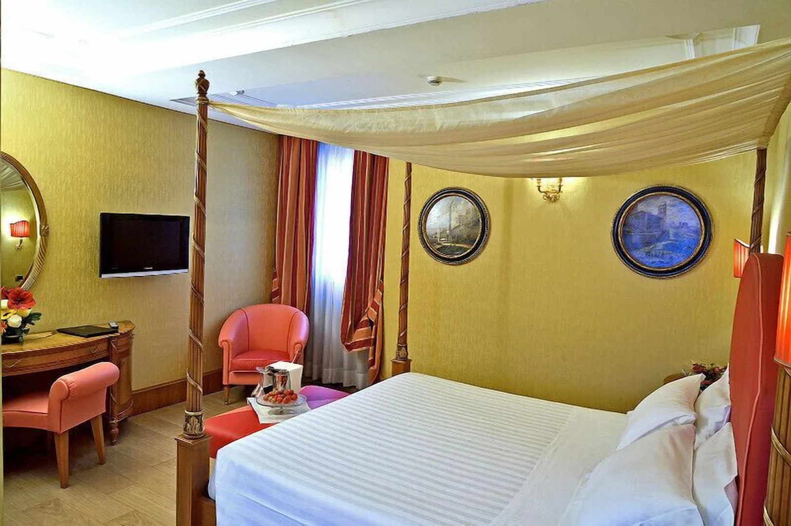 Hotel Homs