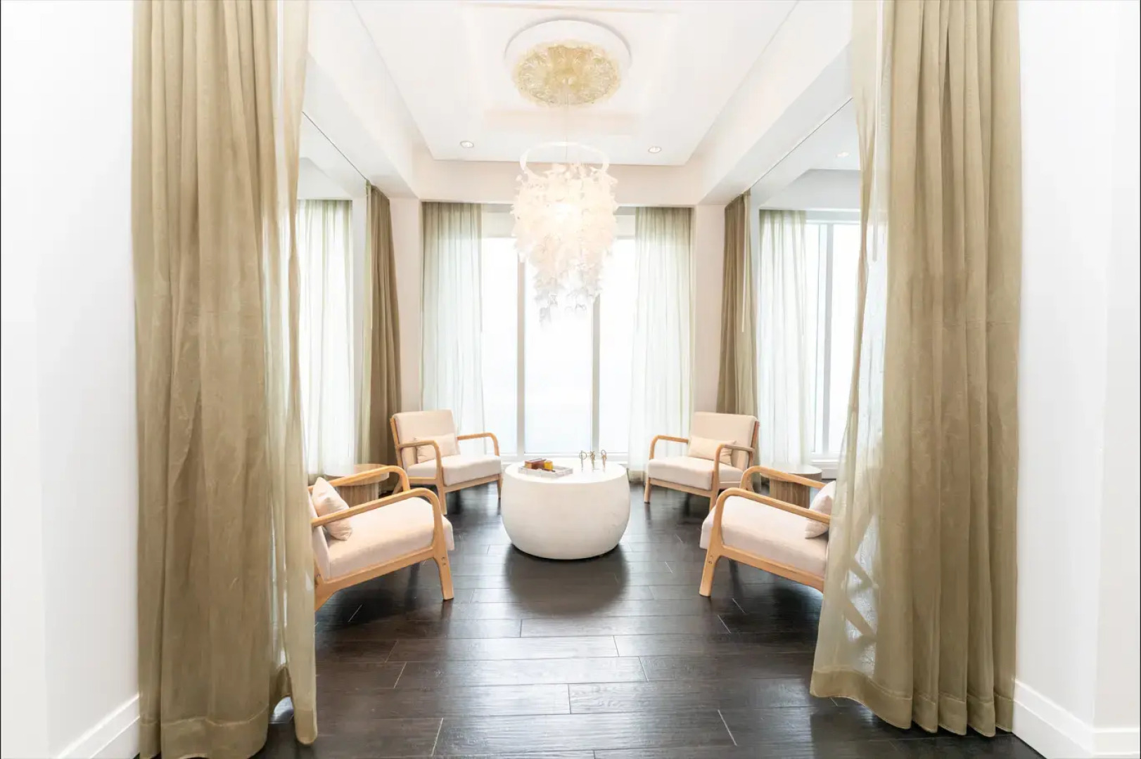 Eau Palm Beach Resort & Spa