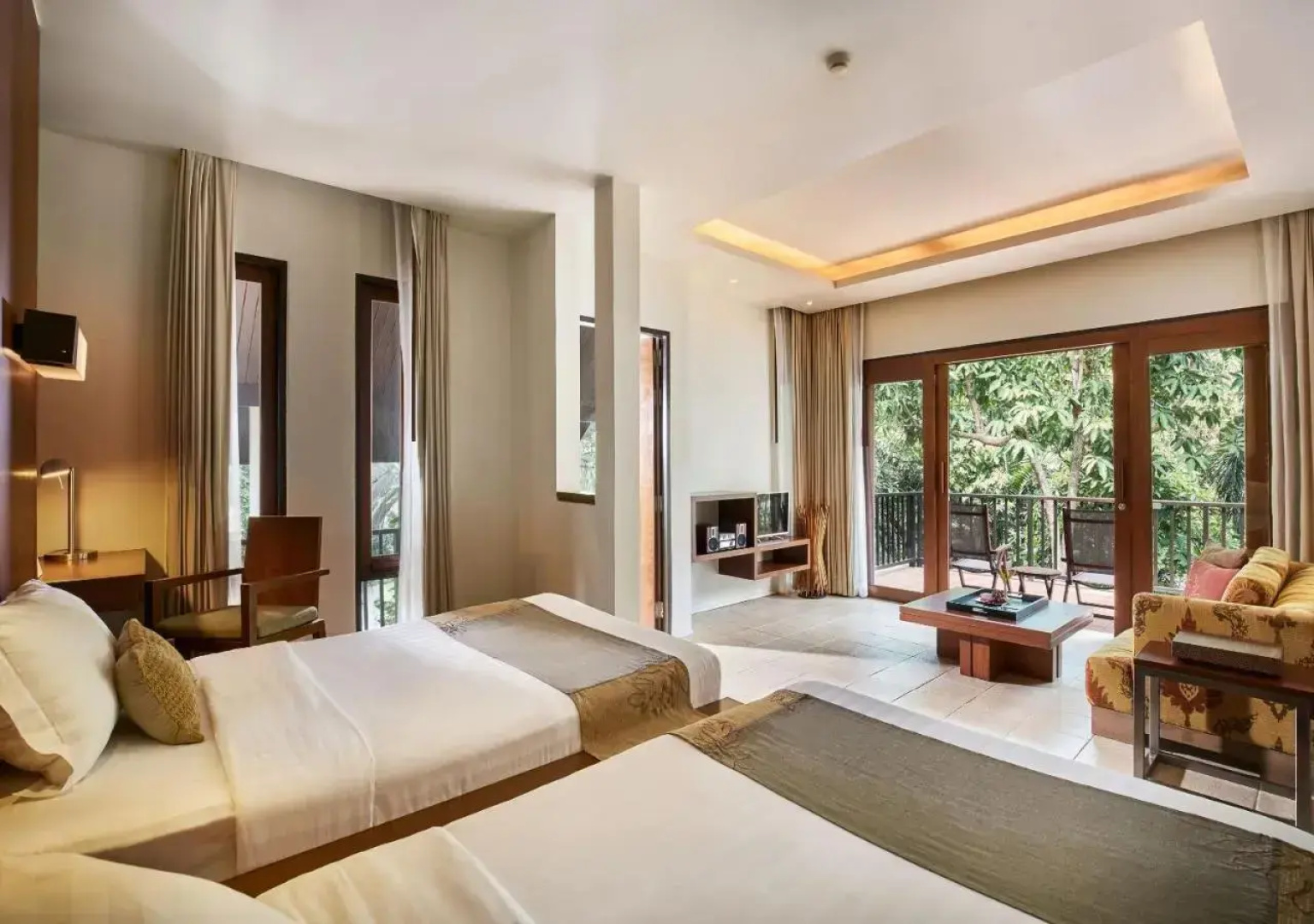 Sea Sand Sun Resort and Villas