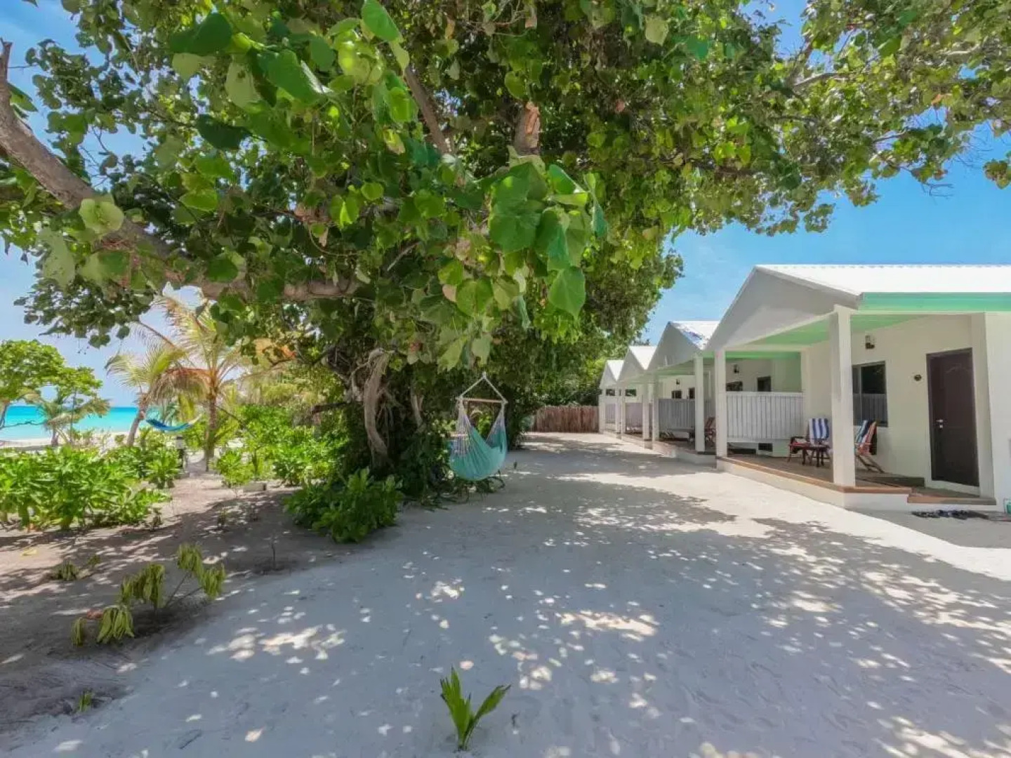 Clouds Beach Retreat Laamu