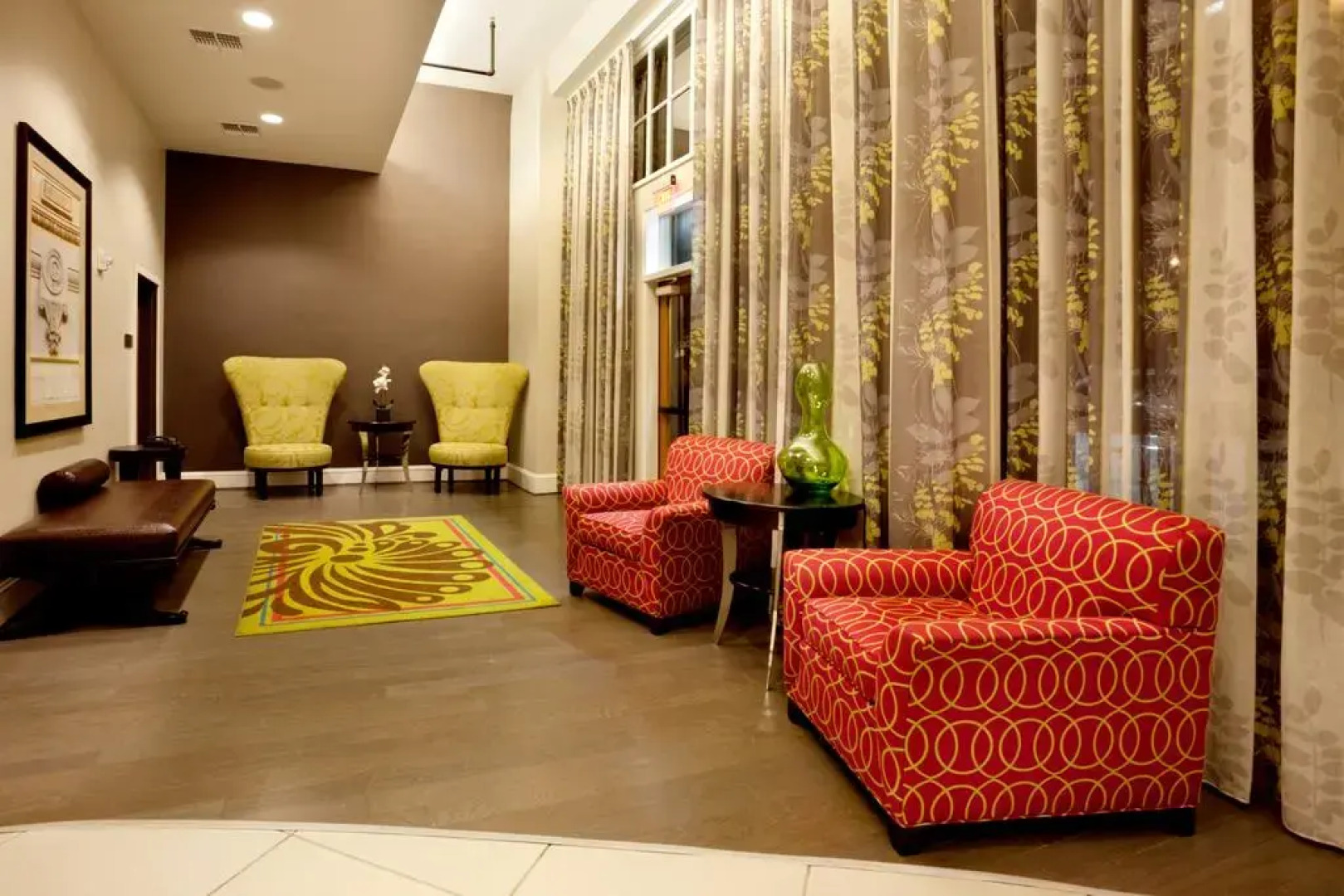 Hotel Gibbs Downtown Riverwalk