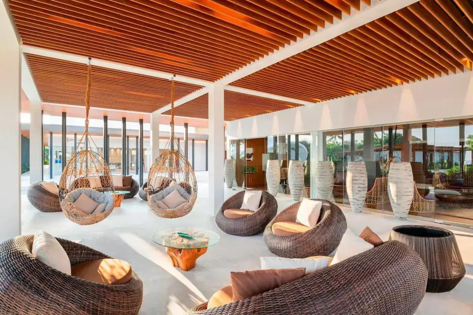 Курорт The Westin Maldives Miriandhoo 
