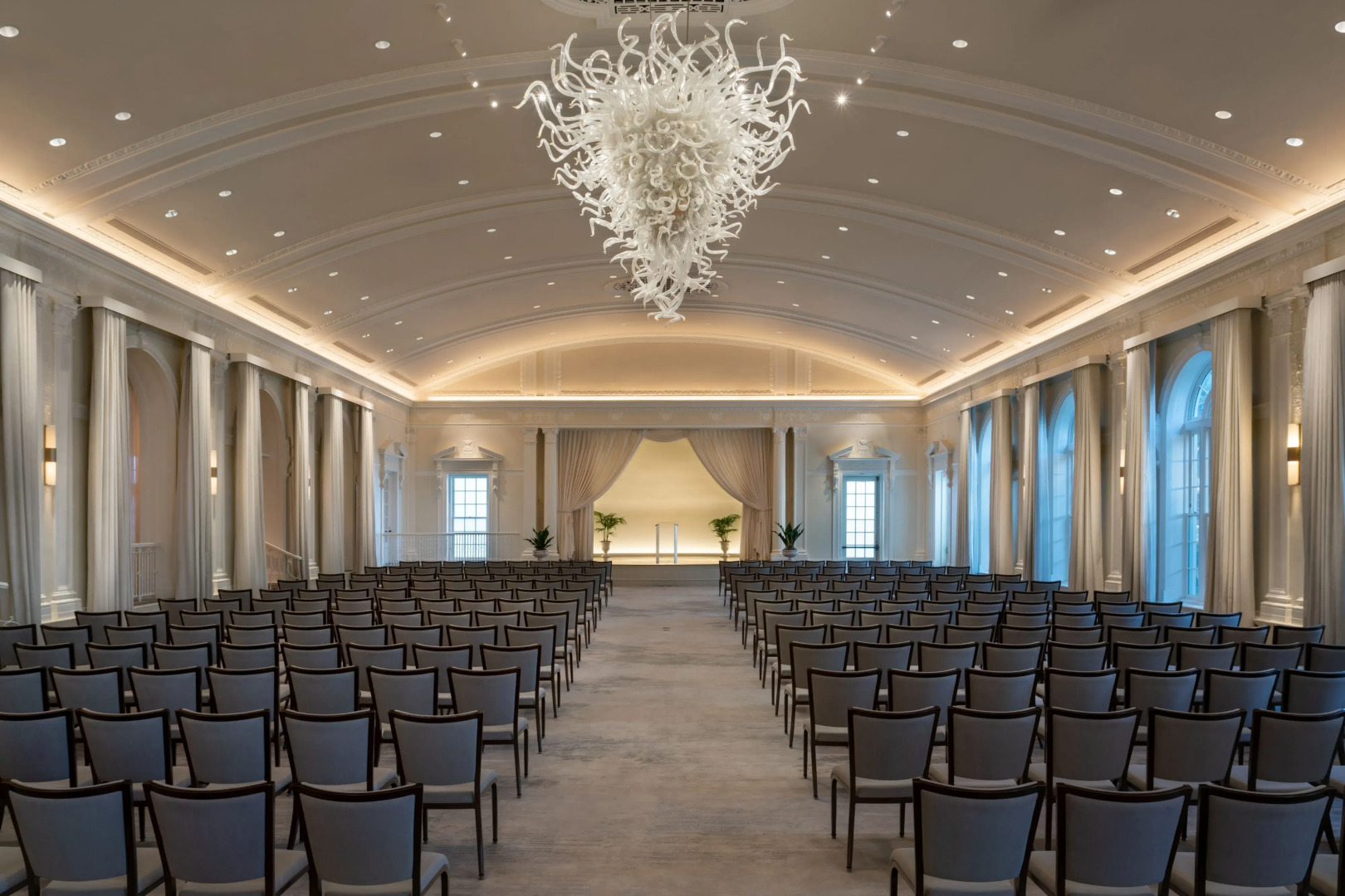 The Vinoy Resort & Golf Club, Autograph Collection