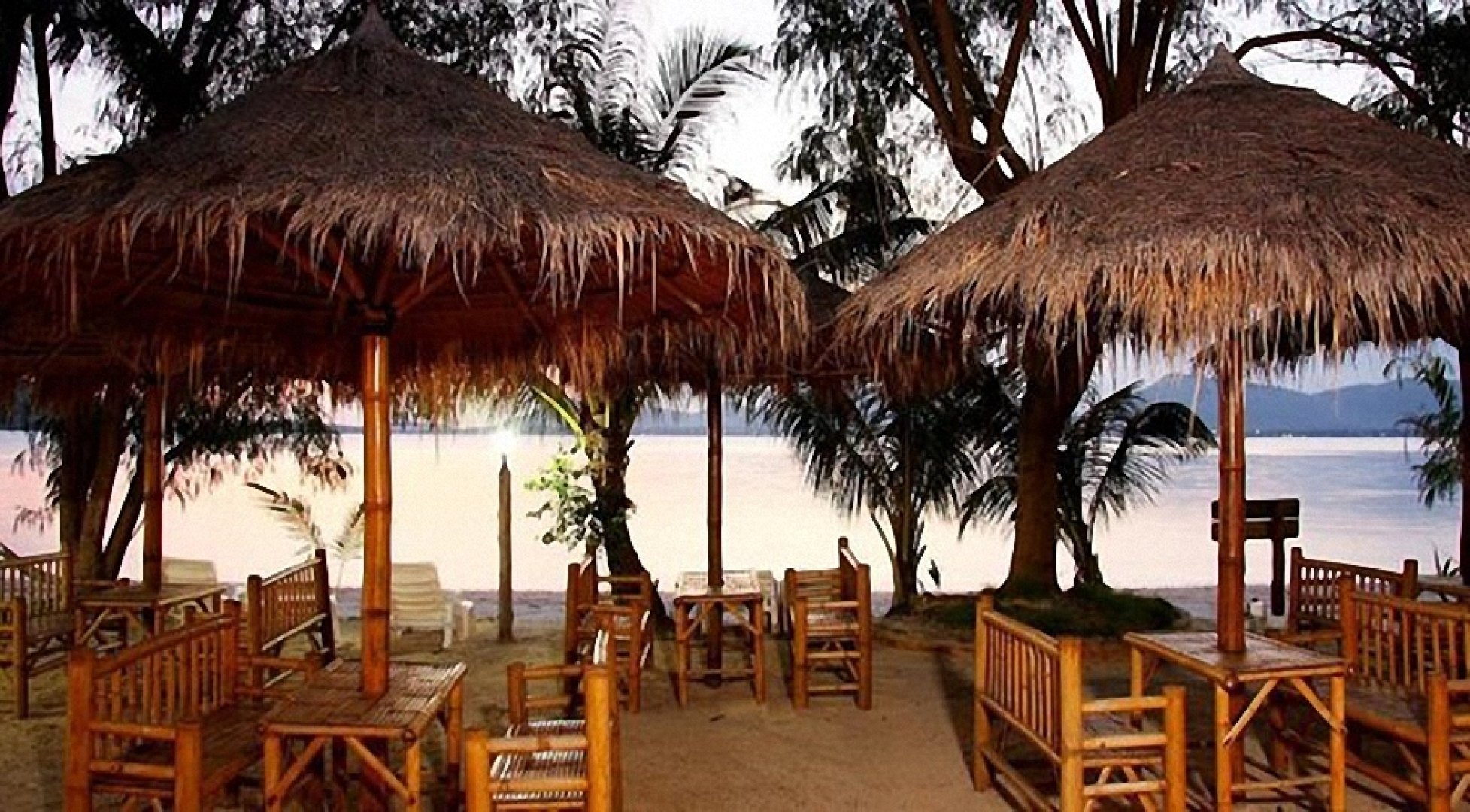 BYG Grand Beach Front & Sea View @ Panwa Beach