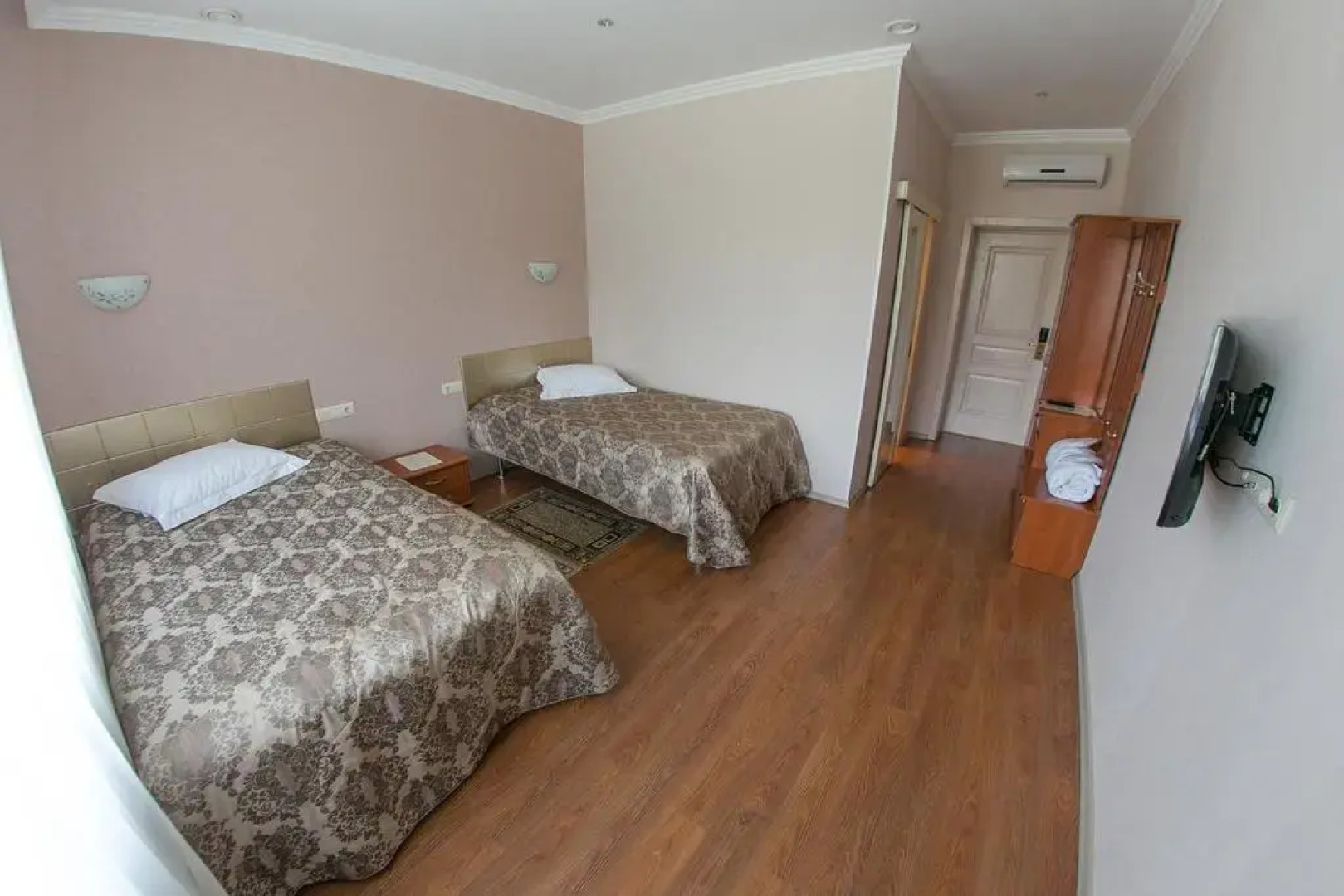 Гостиный двор Зуевский