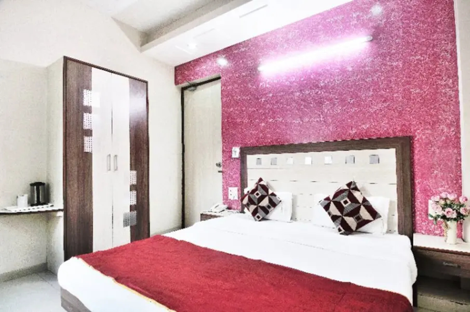 ZO Rooms
