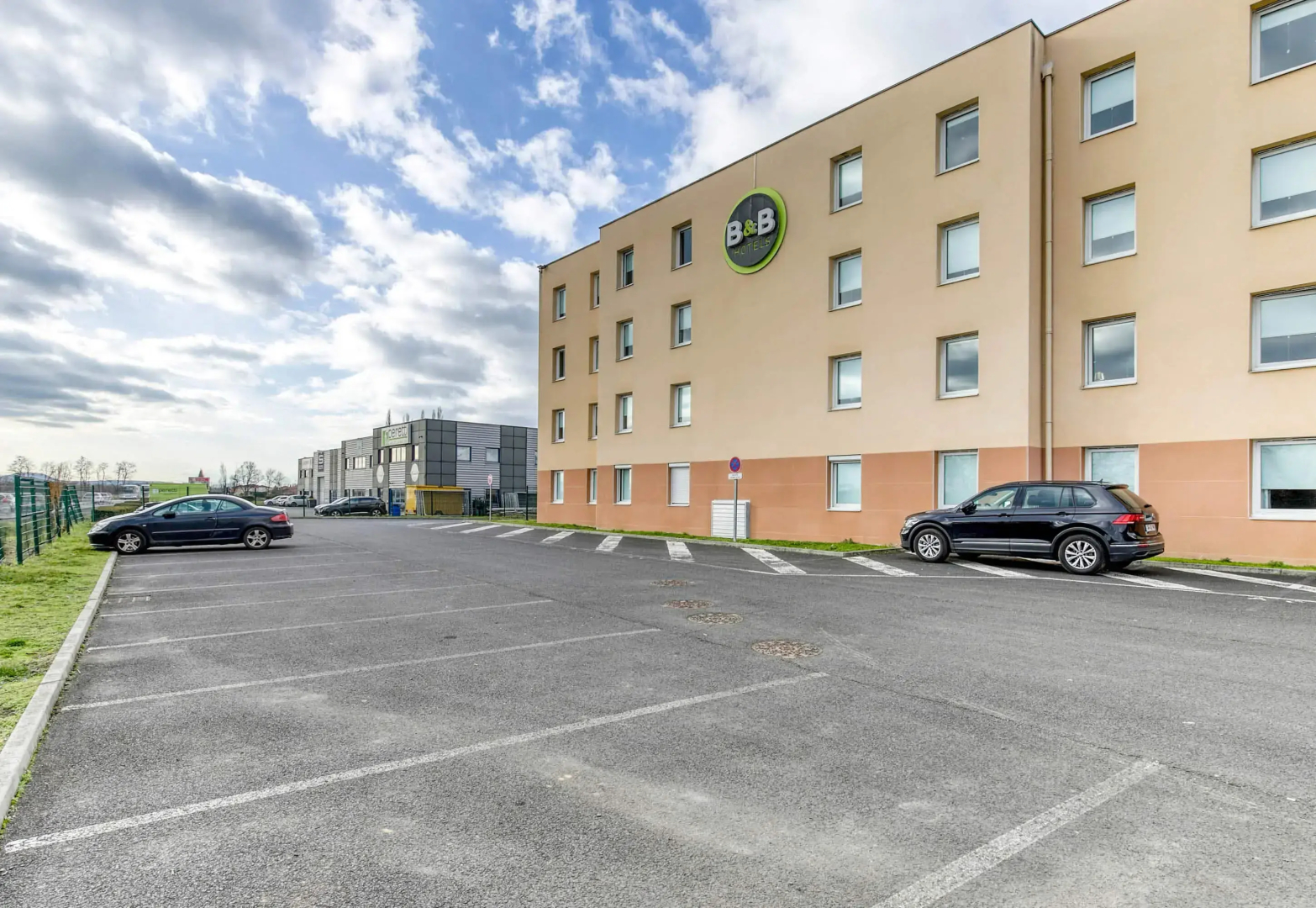 Отель B&B Clermont Ferrand Gerzat