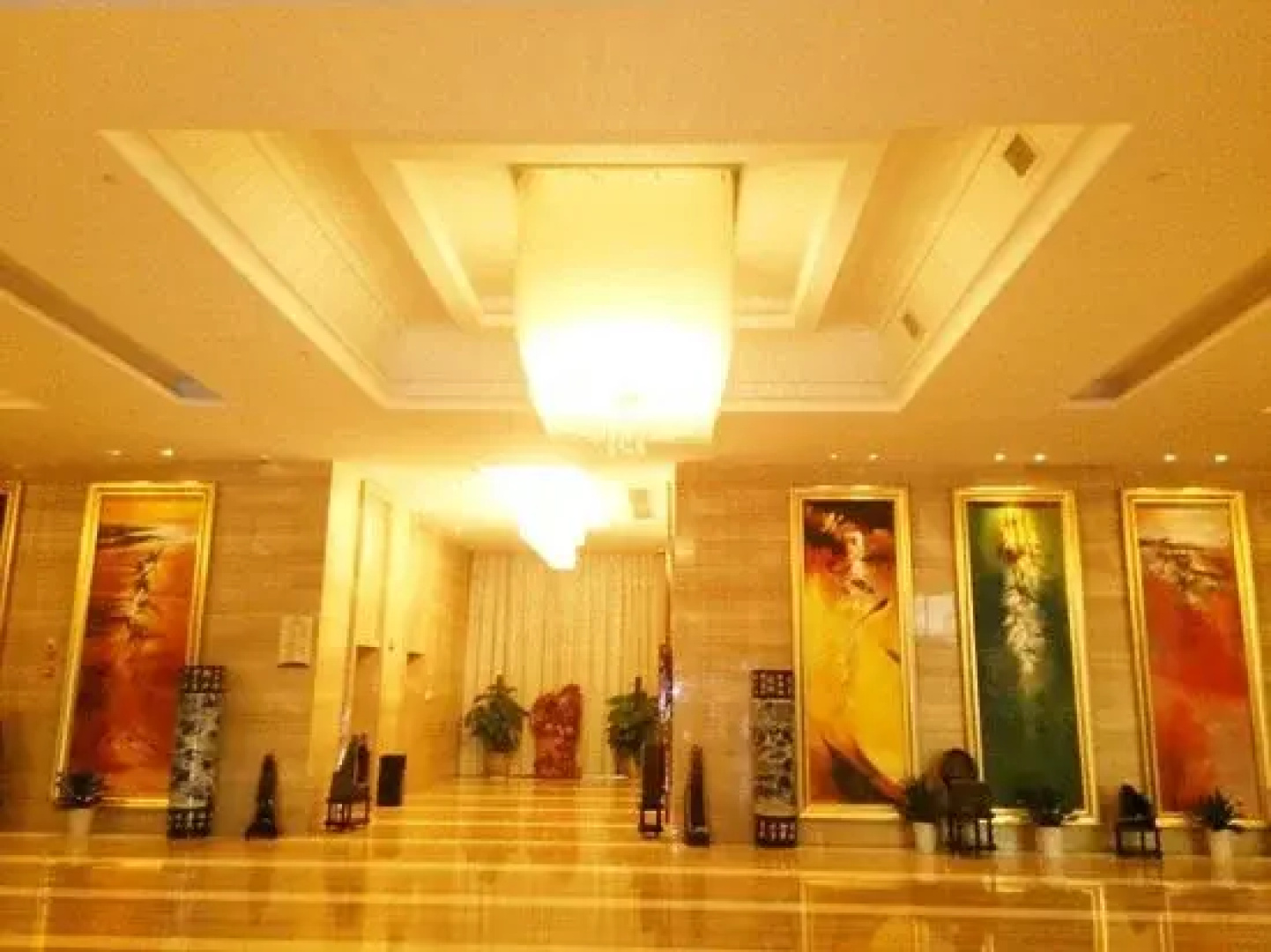 Ningbo East Shipu Hotel